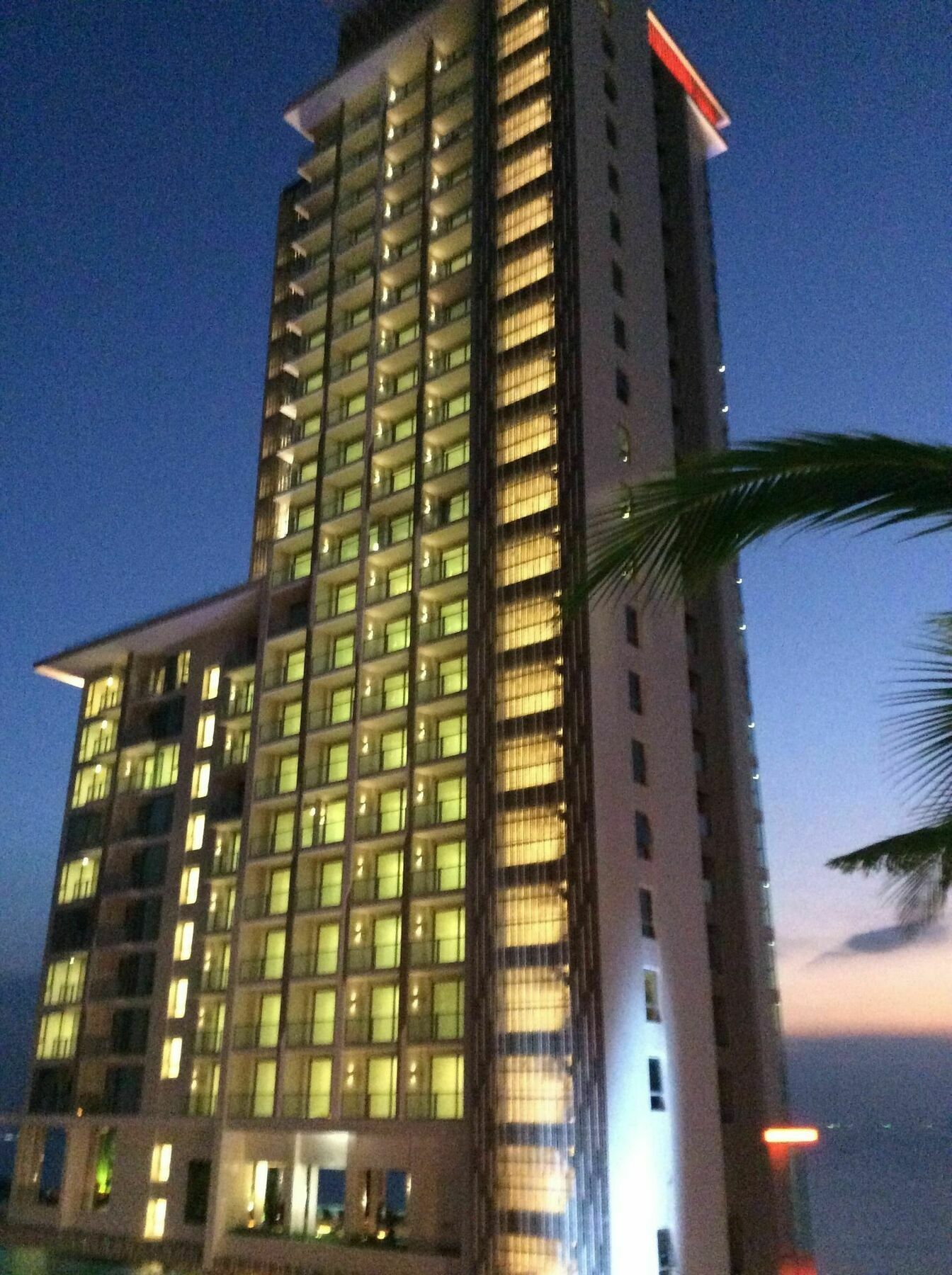 The Riviera Wongamat Hong Apartment Патая Екстериор снимка