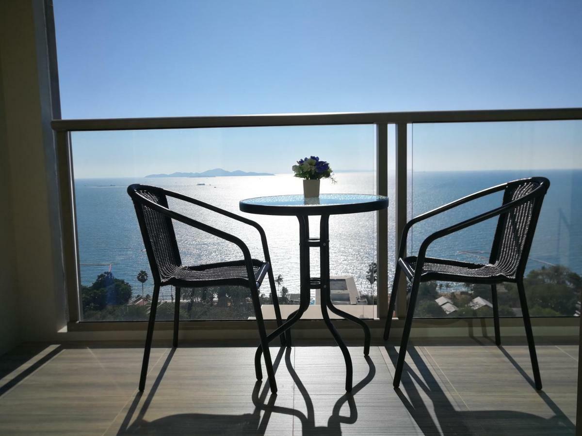The Riviera Wongamat Hong Apartment Патая Екстериор снимка